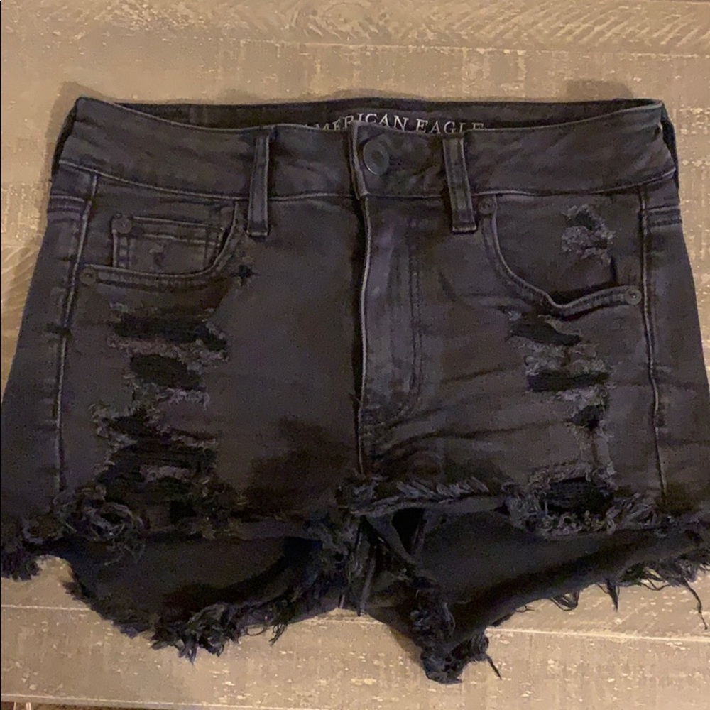 American Eagle black shorts